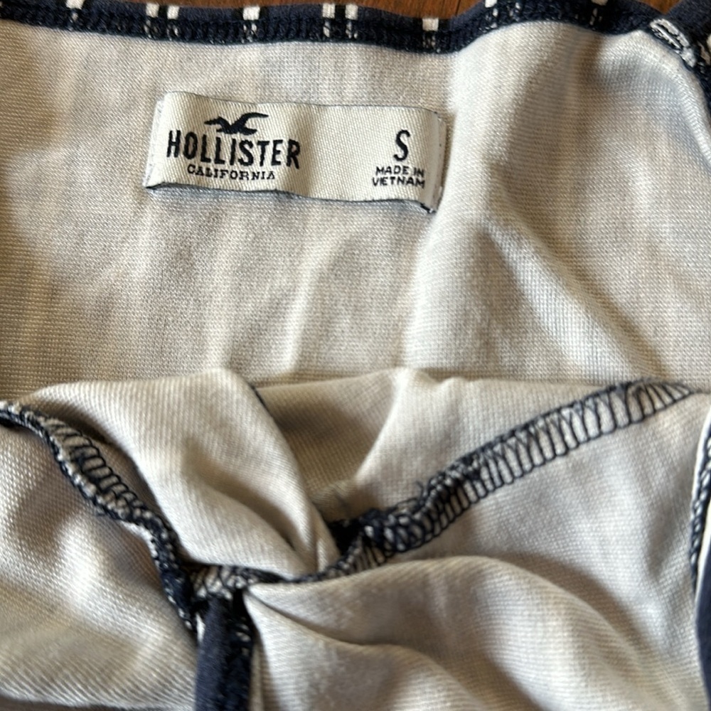 Hollister Peekaboo Striped Jumpsuit Navy/White Cut Out Wide Leg Crop Size Small - Picture 8 of 14